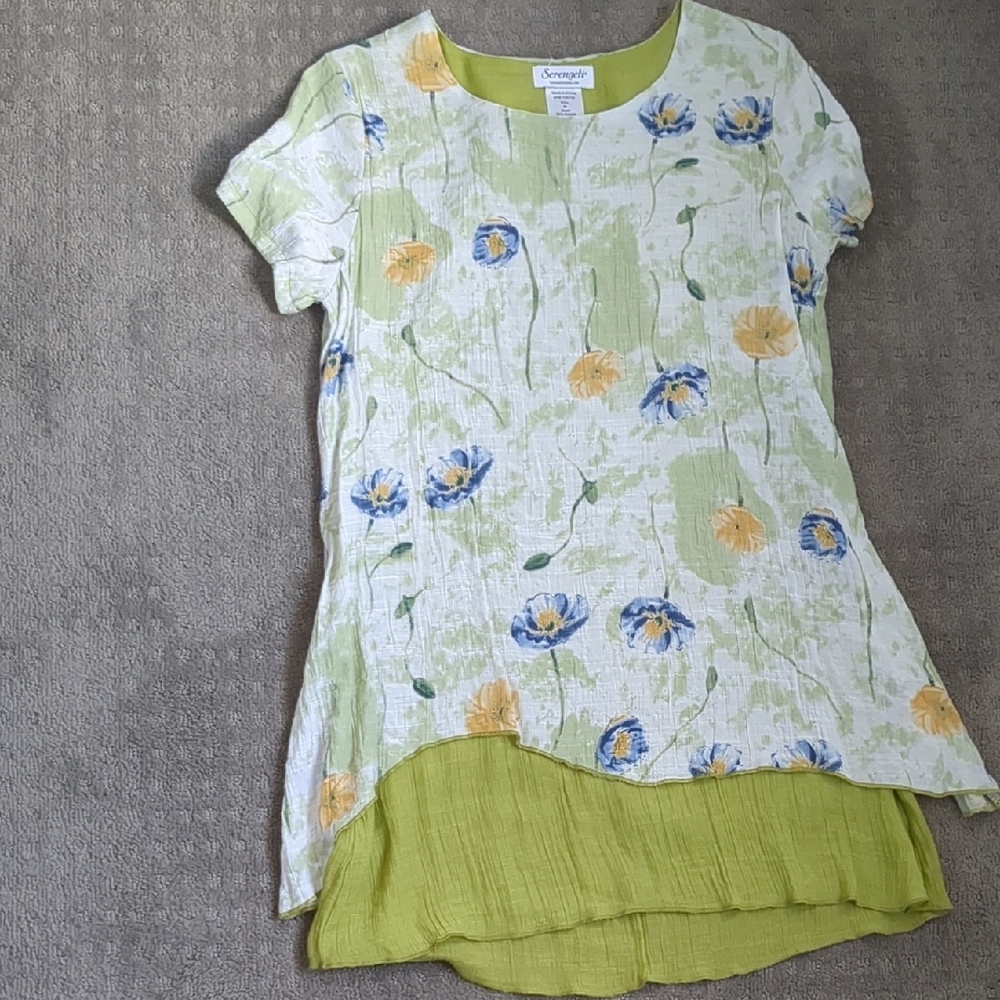 Women's Floral Green Top